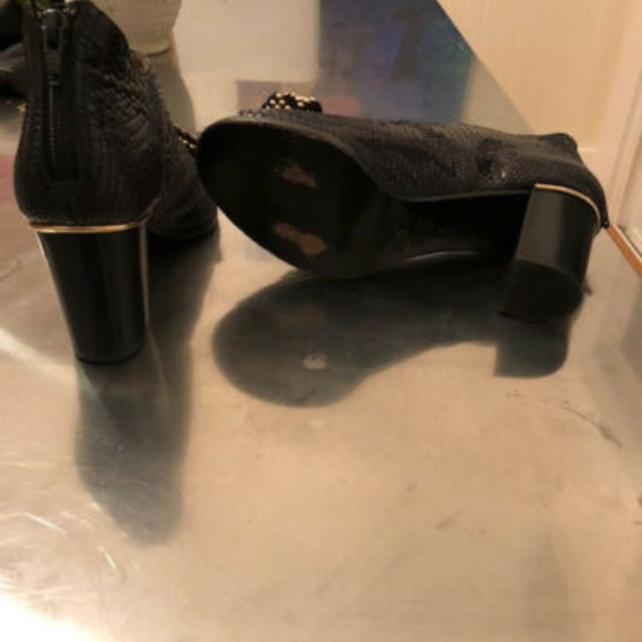 Maloles Timeless Black Leather with Gold Bow - Picture 6 of 6